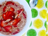 Springtime Strawberry Almond Oatmeal