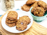 Chewy Apricot Almond Oatmeal Cookies