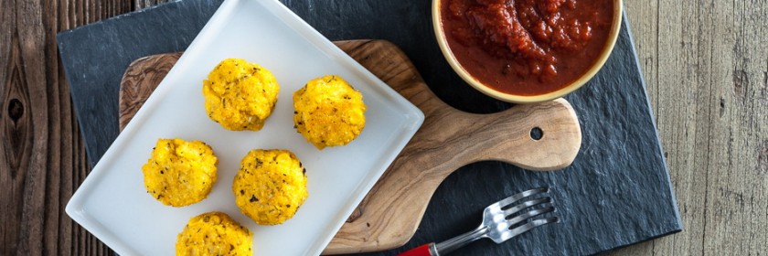 Polenta Cornballs with Spicy Marinara Sauce