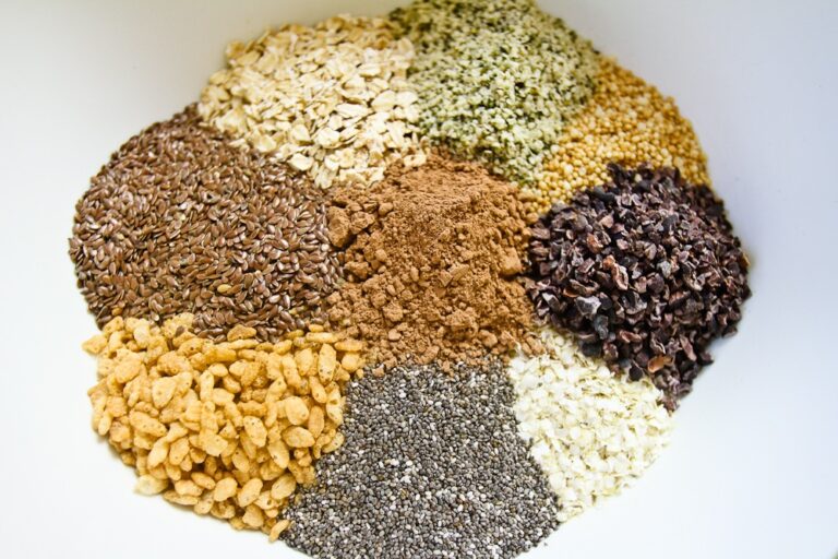 Cacao Quinoa Granola