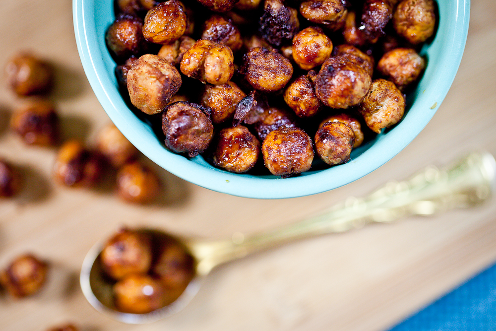 Maple-Glazed Cinnamon Roasted Chickpeas 