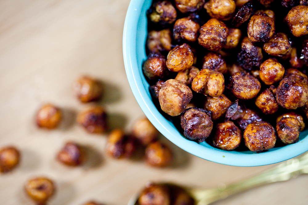 Maple-Glazed Cinnamon Roasted Chickpeas 