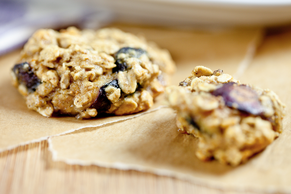 Cardamom Oatmeal Fig Cookies 