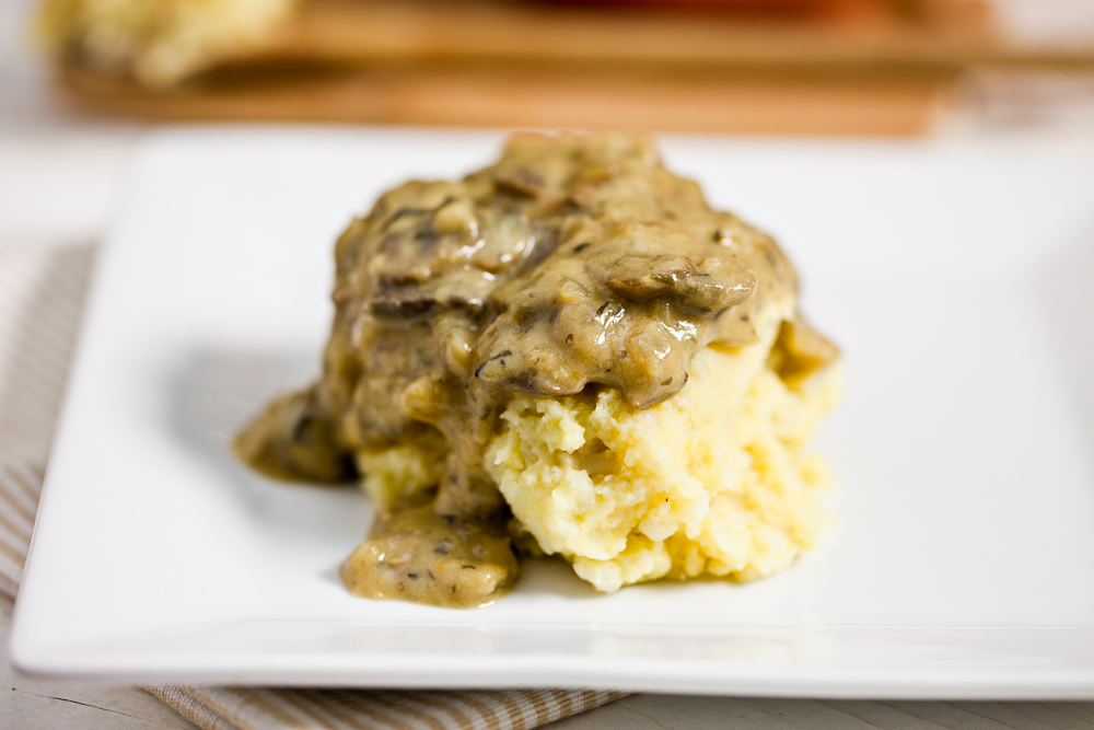 Chickpea Caulipots & Miso Mushroom Gravy