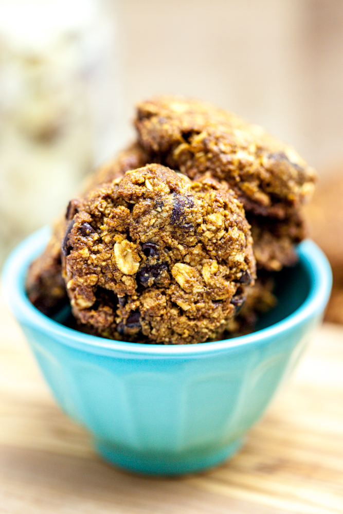 Chewy Apricot Almond Oatmeal Cookies