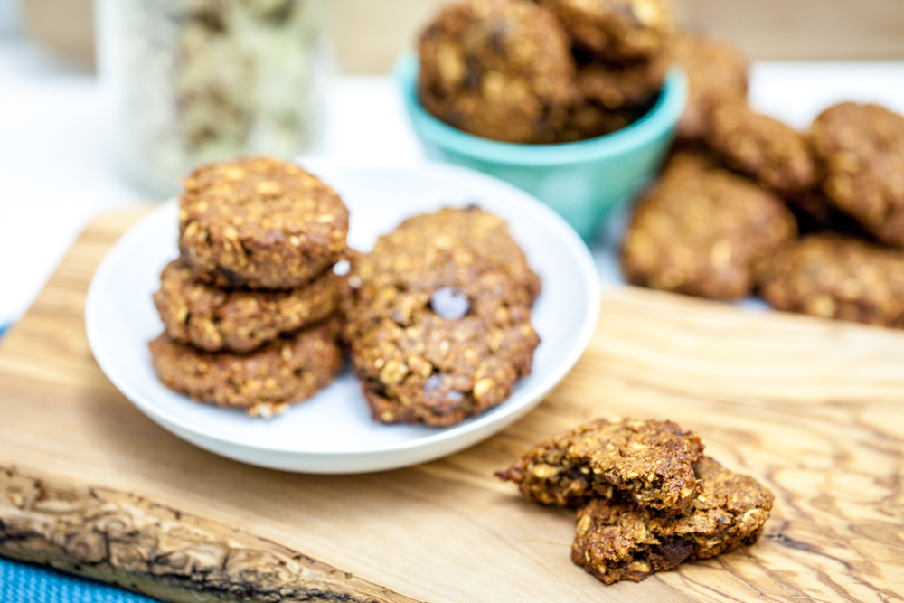 Chewy Apricot Almond Oatmeal Cookies