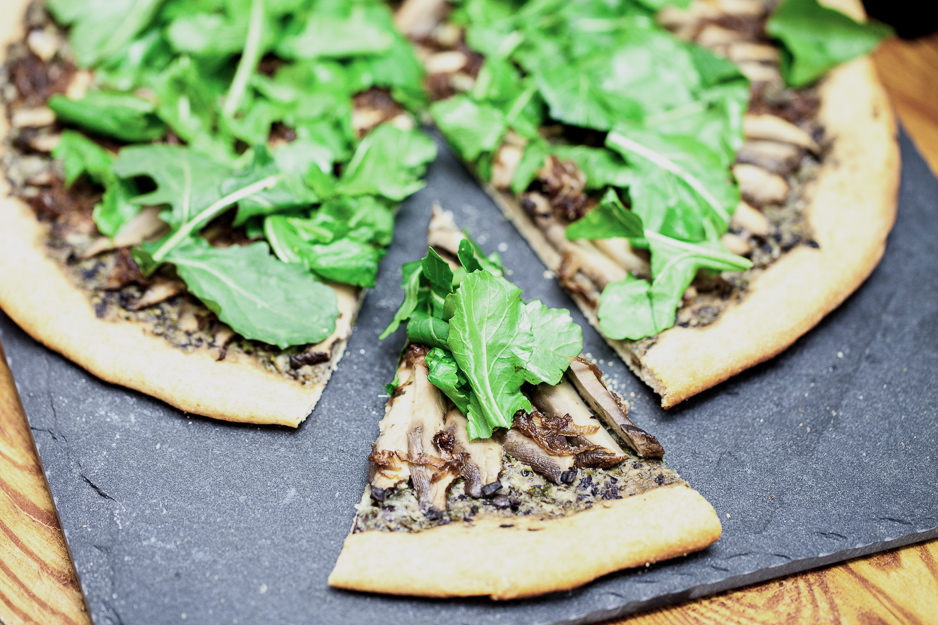 Portobello Carpaccio Pizza | Keepin' It Kind