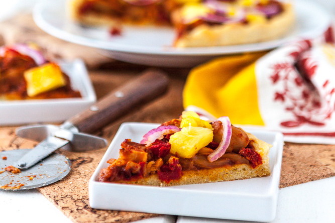 Hawaiian BBQ Jackfruit Pizza