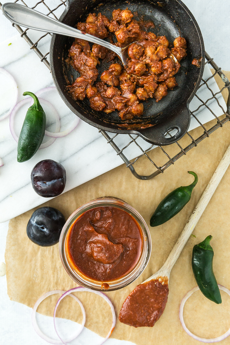 BBQ Chickpea Flatbread Pizzas with Jalapeño Plum BBQ Sauce