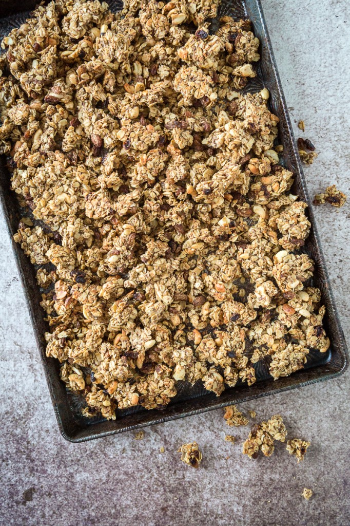 Savory Curry Cashew Granola