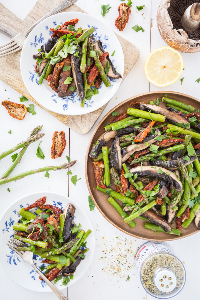 Portobello and Asparagus Salad with Sun-Dried Tomatoes