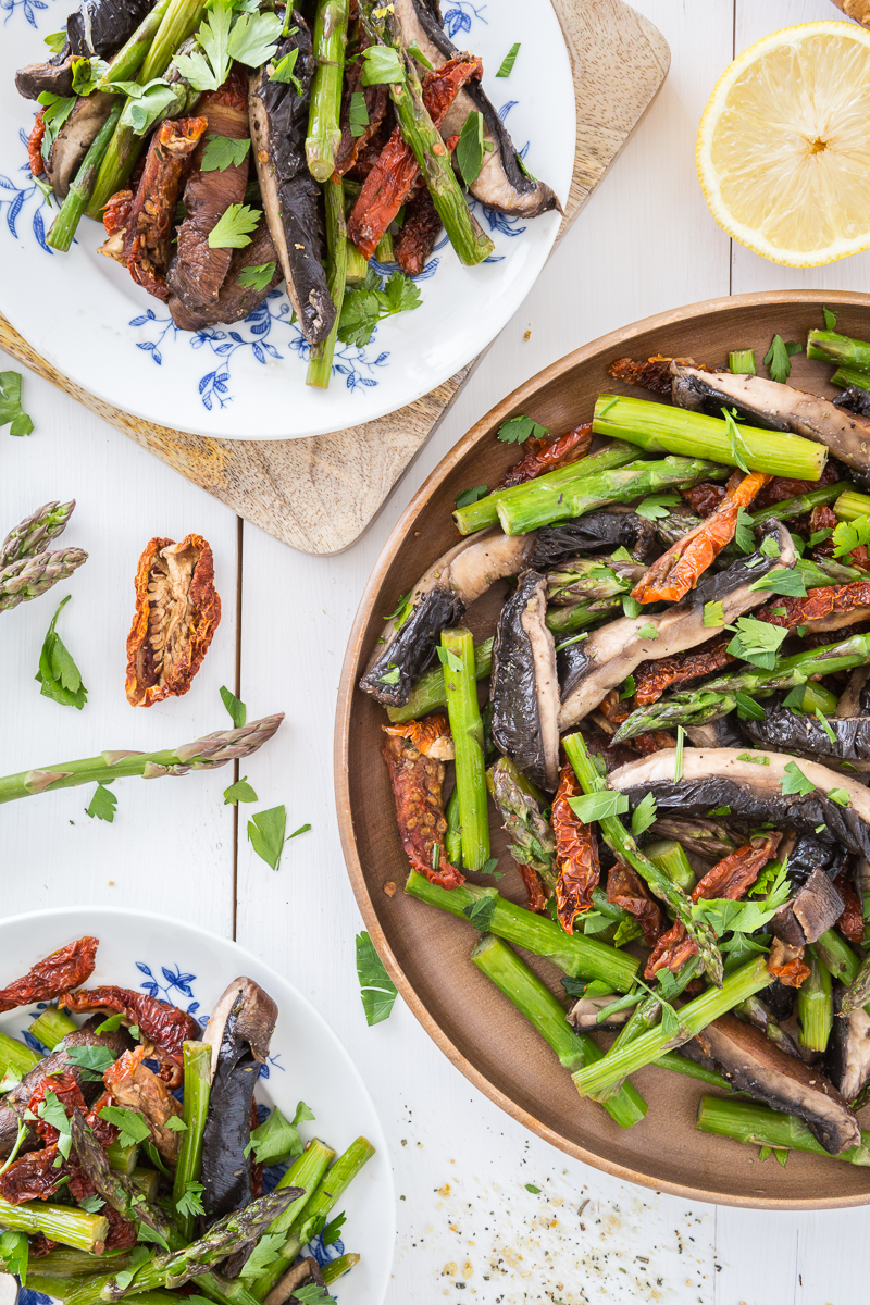 Portobello and Asparagus Salad with Sun-Dried Tomatoes