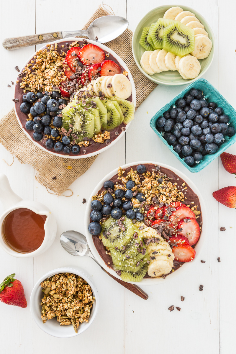 Acai Bowl - a healthy smoothie bowl way to start to the day!