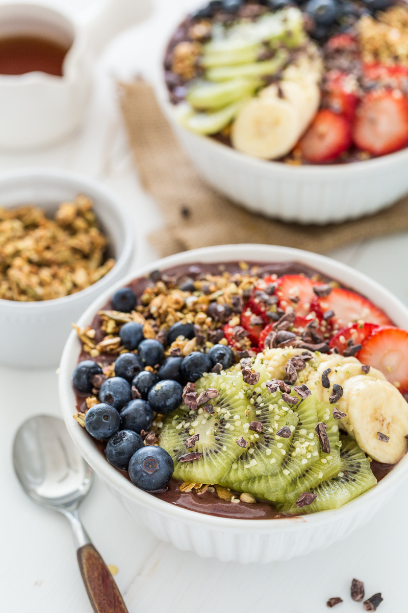 My Favorite Acai Bowl + Tips & Tricks for a Stellar Smoothie Bowl