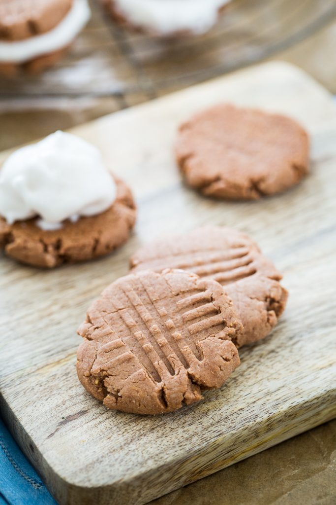 Vegan, Gluten-free Fluffernutter Cookies