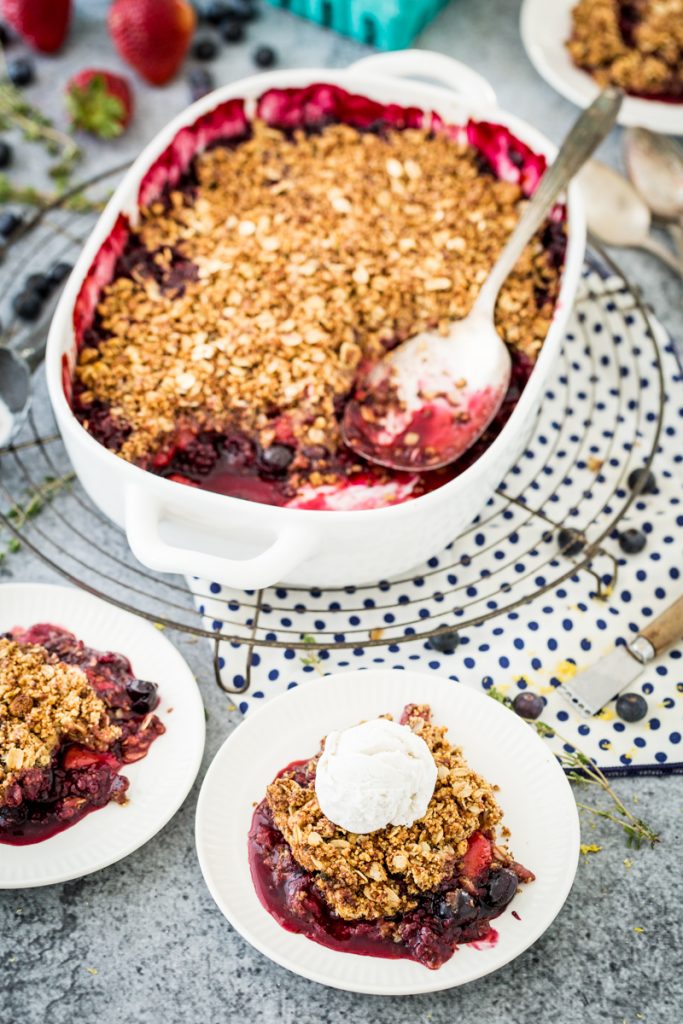 Lemon-Thyme Berry Crisp